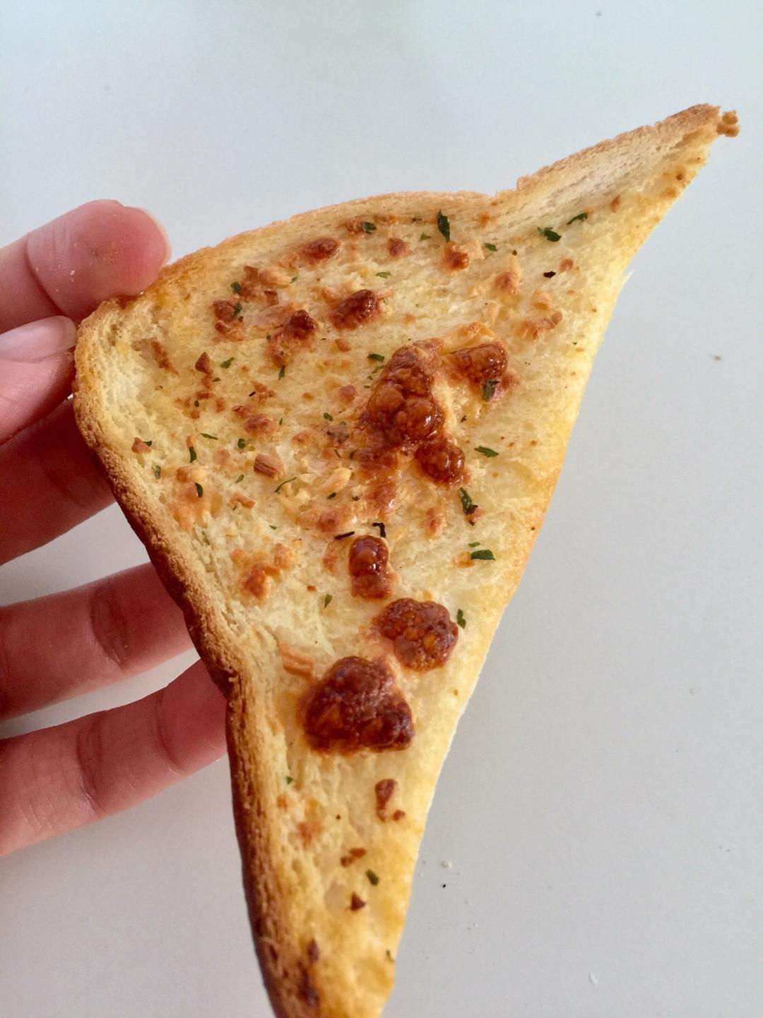 蒜香芝士吐司🍞快手早餐❤️好吃得让你停不下口的做法