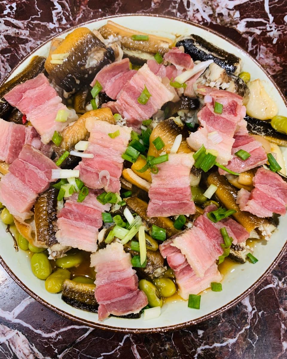 咸肉蒸鳝筒