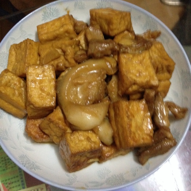 豆腐煎焖五花肉