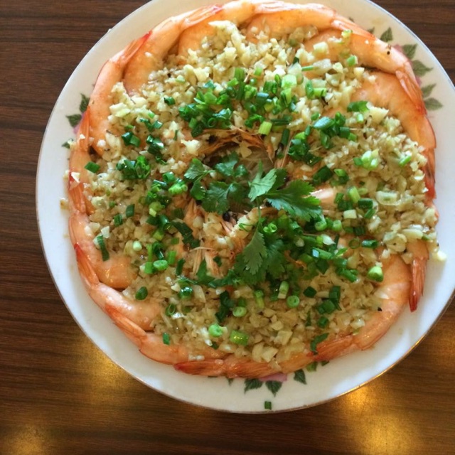蒜蓉粉丝蒸大虾