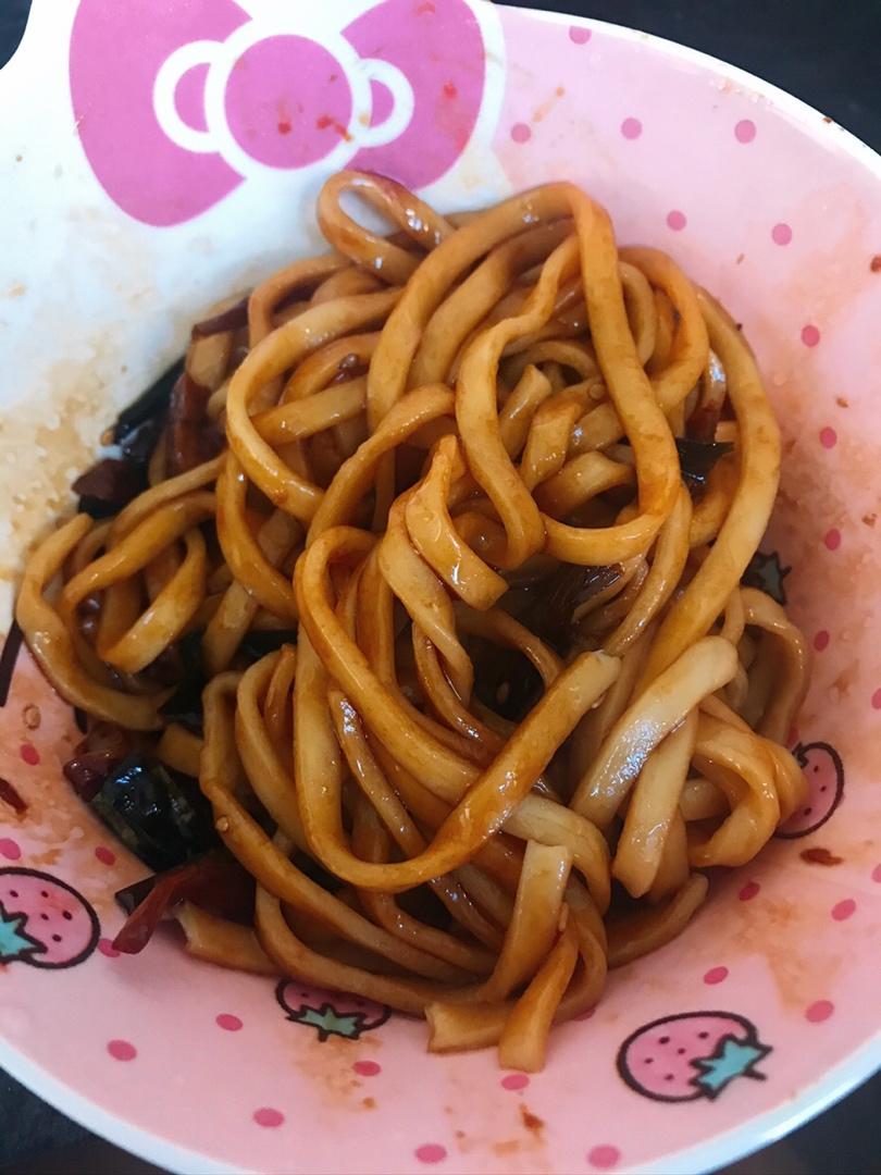 10分钟搞定的一碗葱油拌面