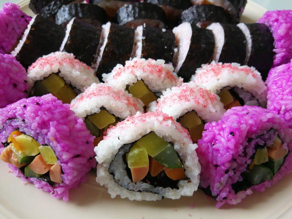 理想三旬那模样做的花式寿司