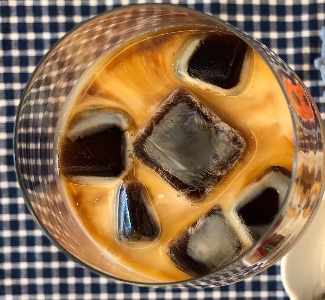 冰块拿铁的做法