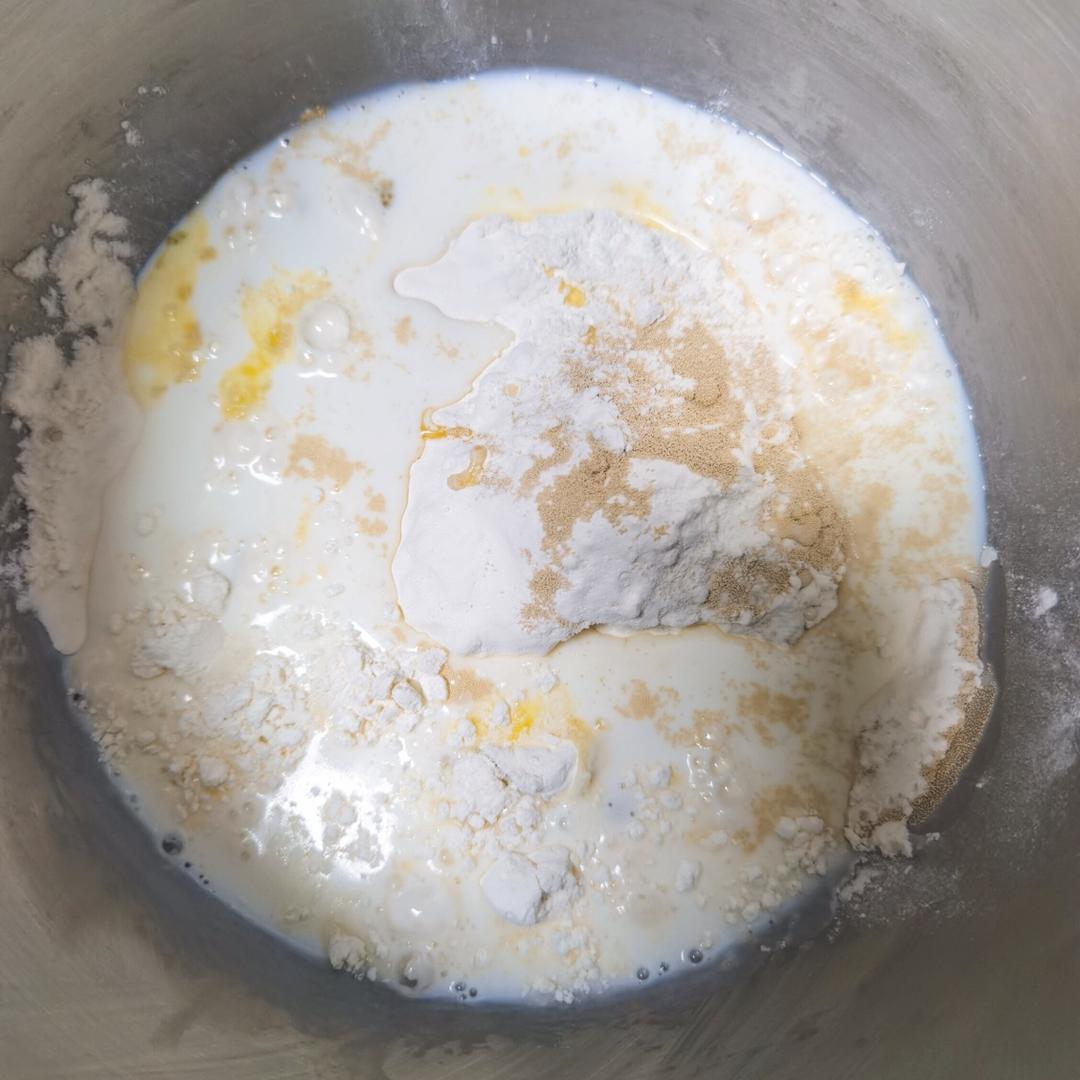 纯奶手撕吐司的做法 步骤1