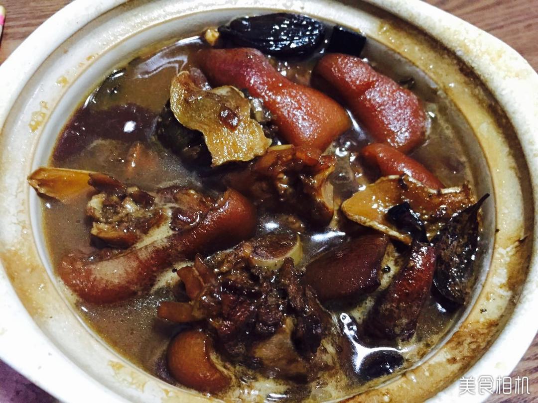 美味的家常菜：红烧猪蹄