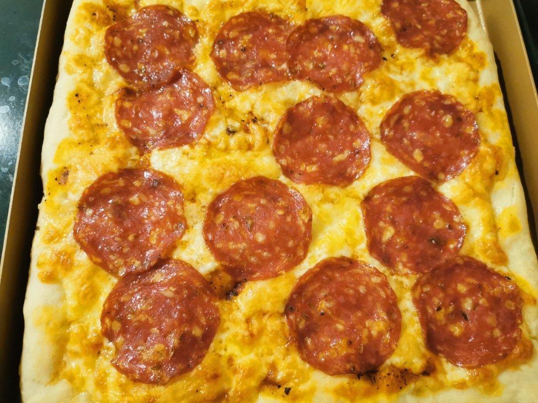 教你做意大利披萨的家庭做法，比意式古法窑烤披萨还好吃！一学就会！