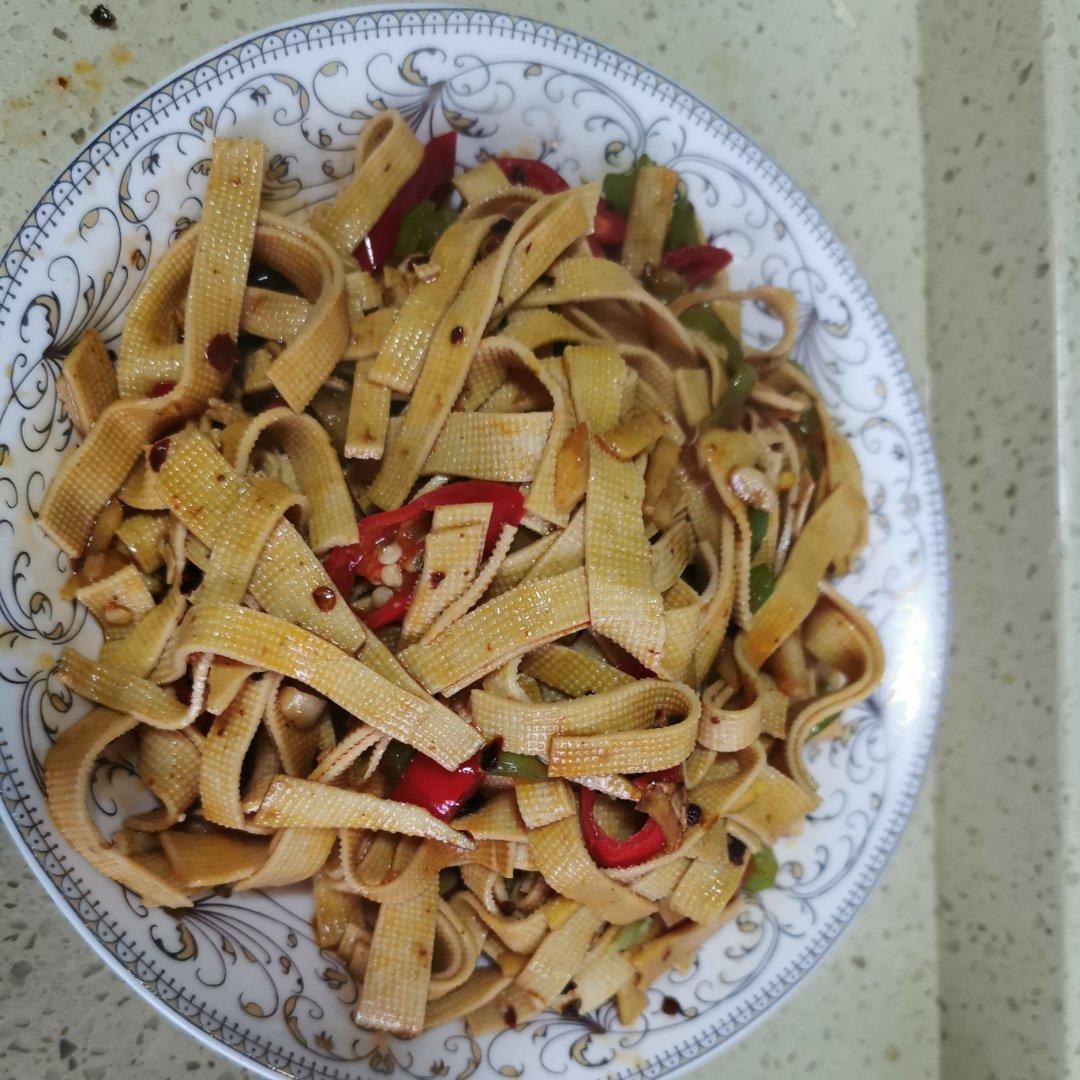 色香味俱全～炒豆皮