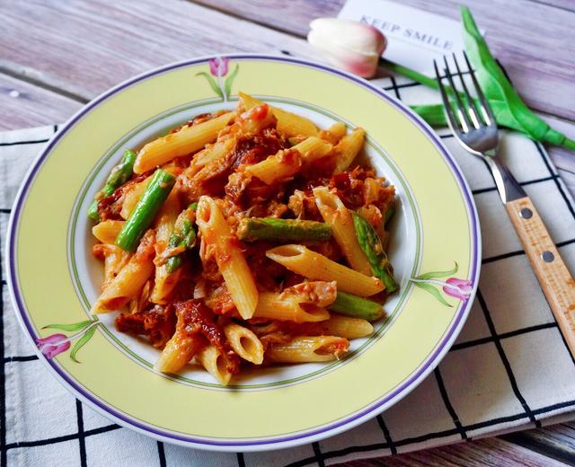 🍝西式简餐之吞拿鱼意面的做法