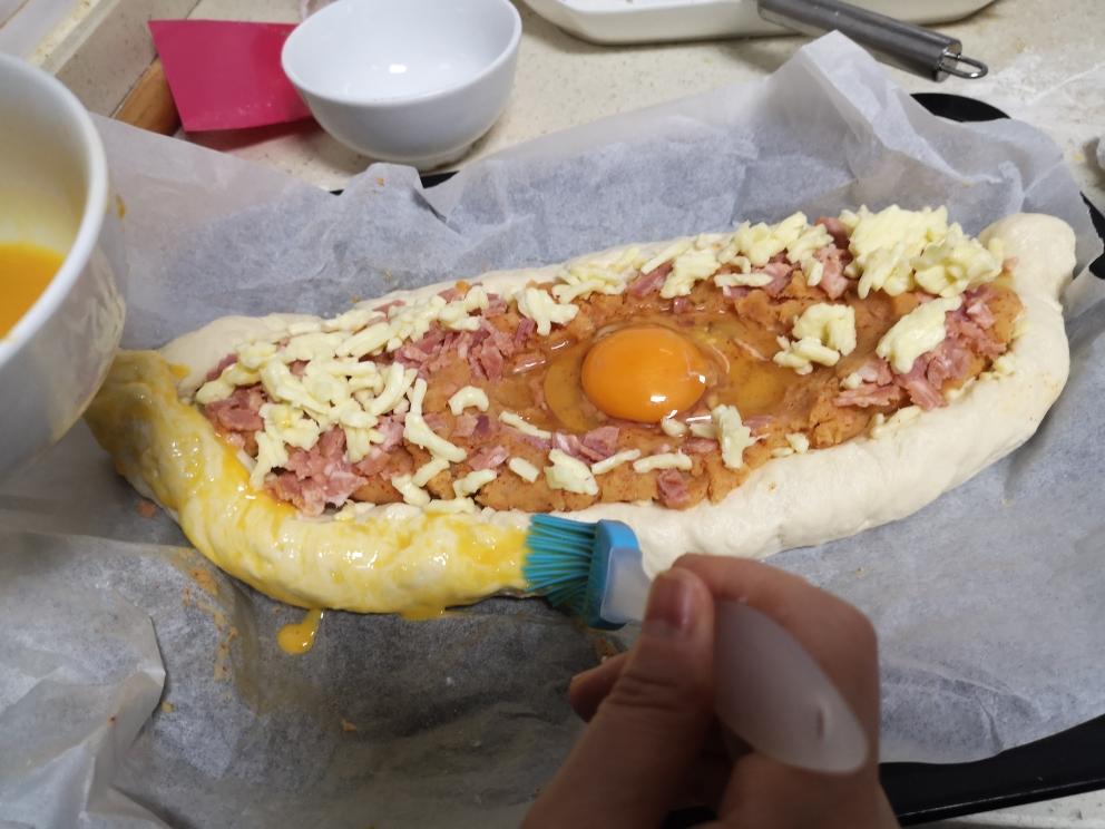 土豆培根芝士面包船（Khachapuri）的做法 步骤10