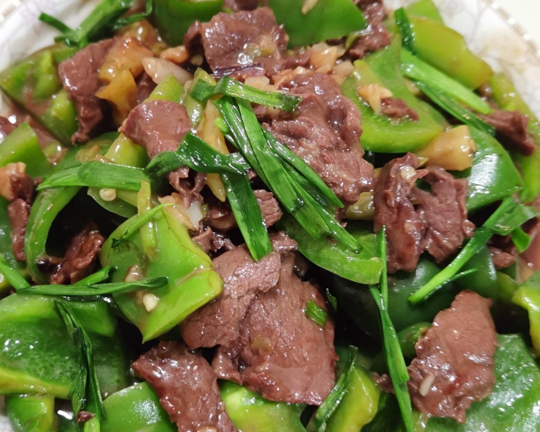 青椒炒牛肉（内附嫩牛肉方法）的做法