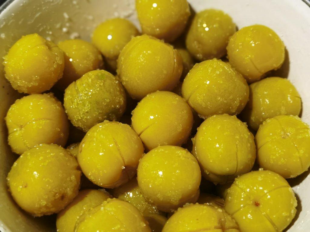 美味～泡李子