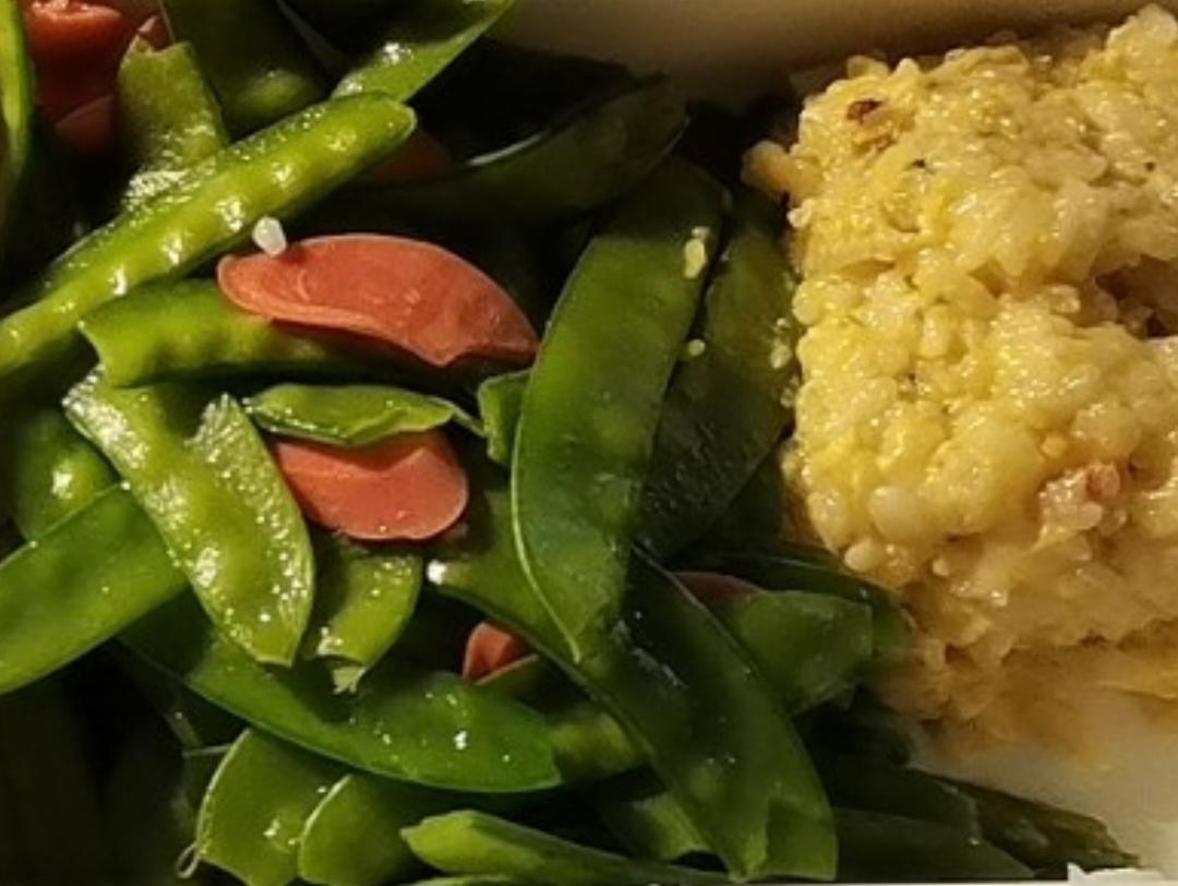 荷兰豆炒火腿肠|我偷偷想你的时候，你才是我的