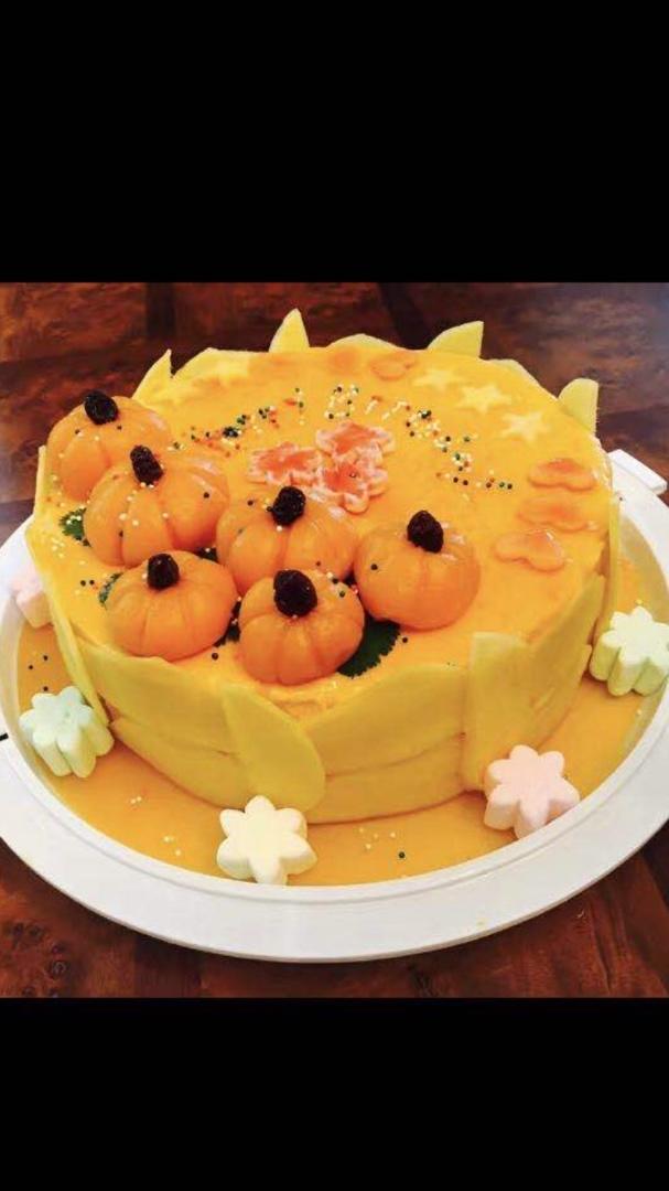 8寸生日蛋糕（Hello Kitty)