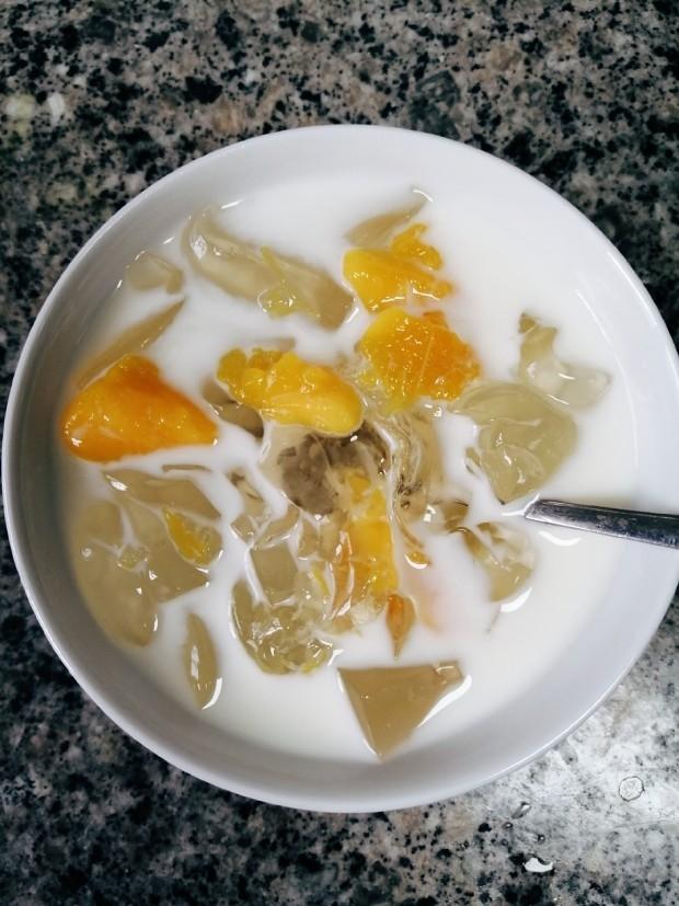 0人做过这道菜wing_y用料白凉粉1盒芒果2个纯牛奶1盒炼奶1勺芒果炼奶
