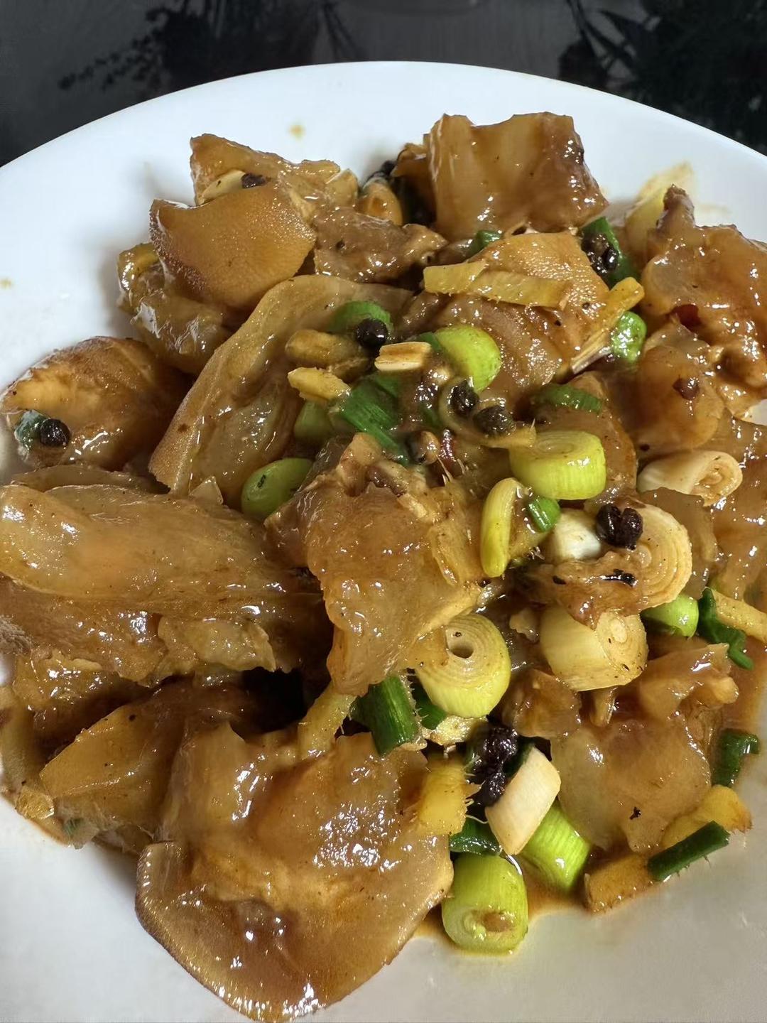 辣炒牛蹄筋