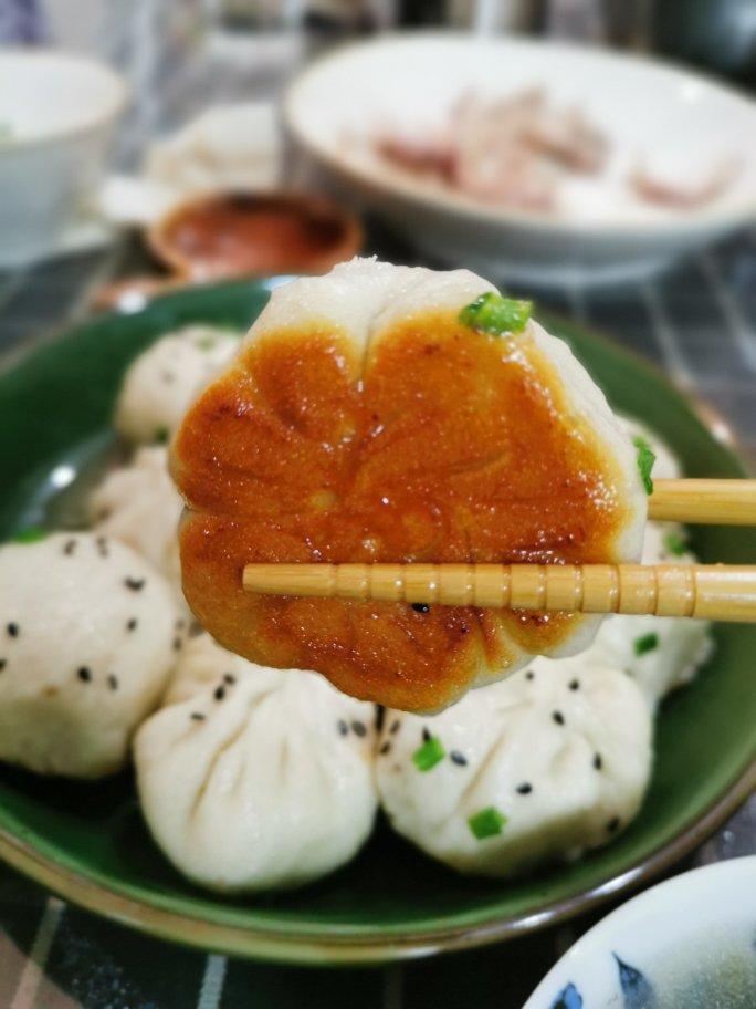 鲜虾猪肉生煎包（一定要看视频哟~）