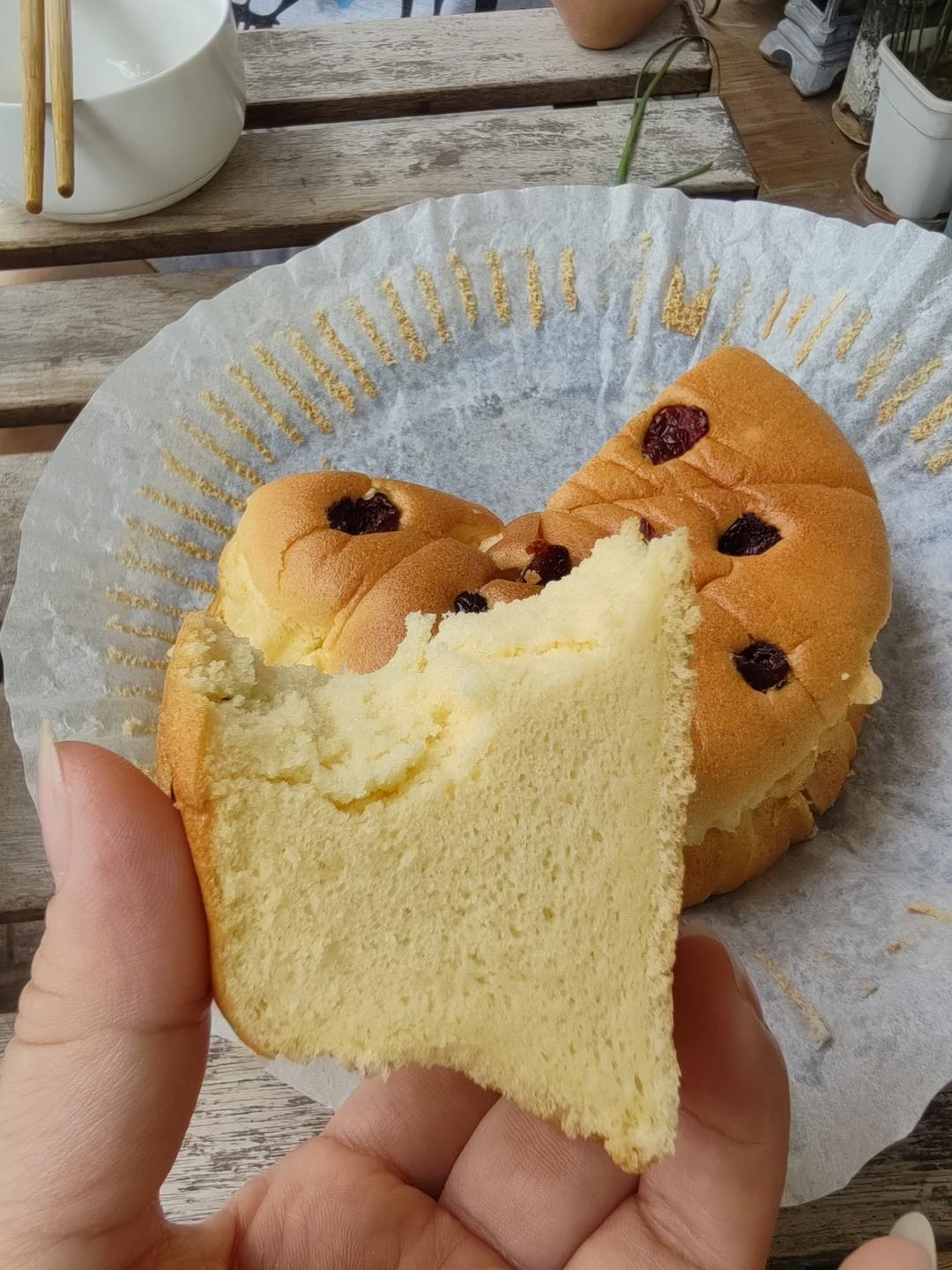 6寸蔓越莓戚风蛋糕