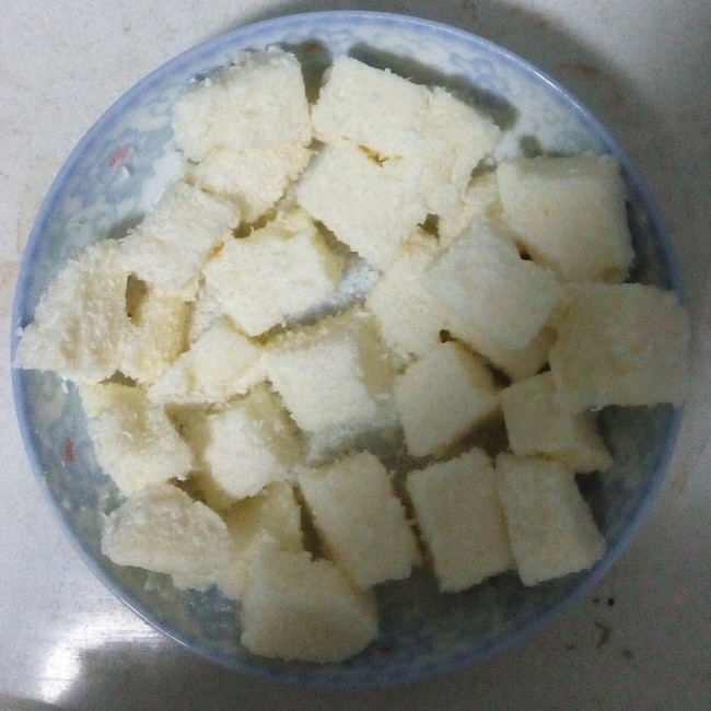 椰丝牛奶小方糕