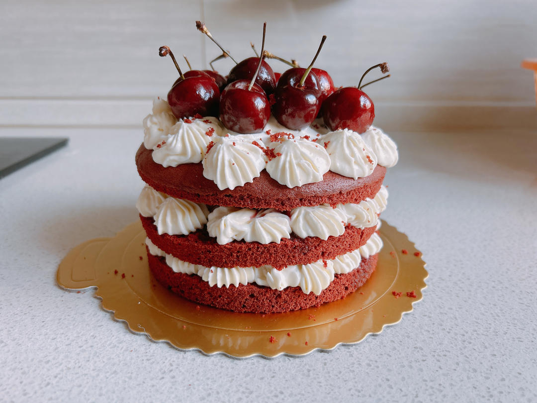 曼食慢语丨车厘子红丝绒蛋糕