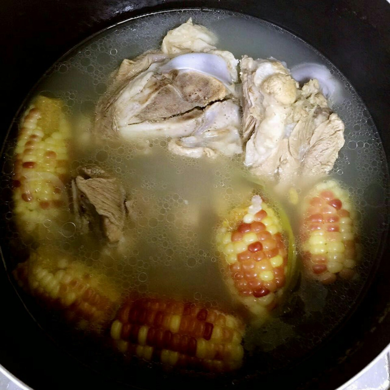 排骨玉米汤