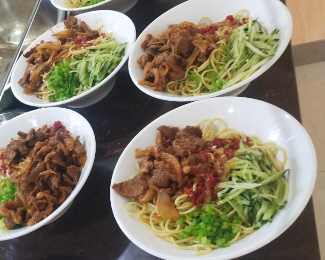 黄面烤肉