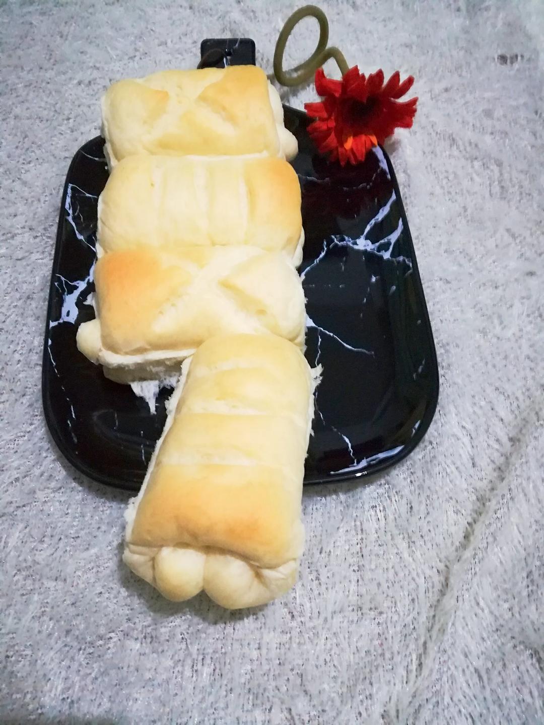 软到不知所措的牛奶卷