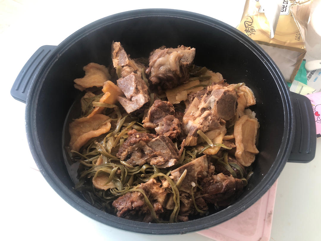 排骨炖干豆角土豆干