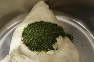 日式肉松海苔海盐面包卷｜简直太香了｜咸香风味的做法 步骤8