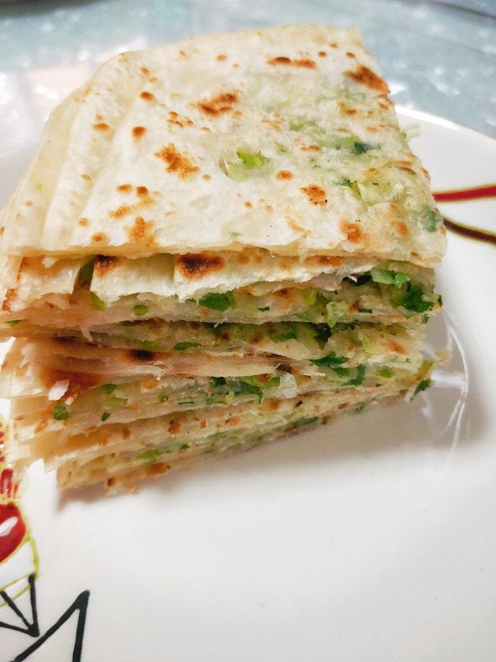 葱油饼（饺子皮版）