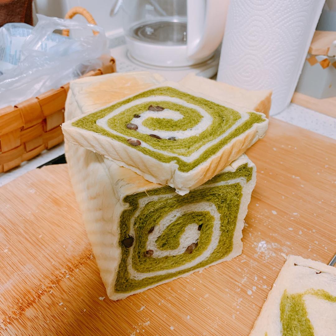 双色吐司-抹茶红豆/紫薯红豆