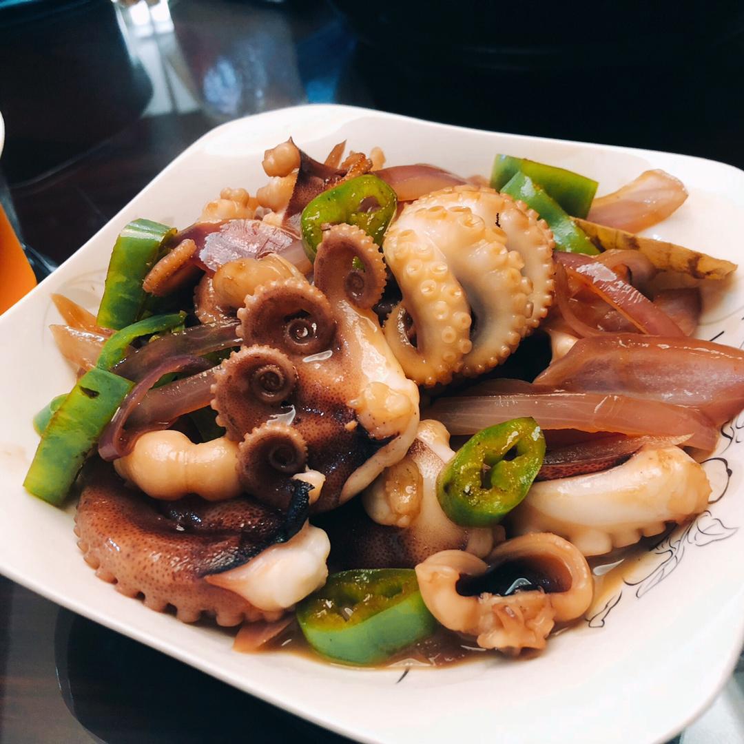 小厨妹妹做的红烧八爪鱼