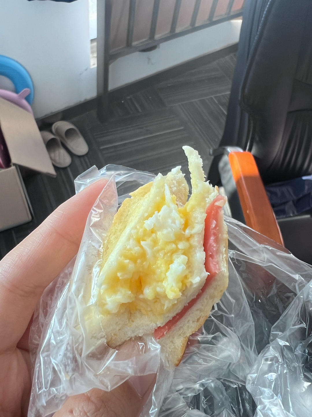 鸡蛋火腿三明治🥪，秒杀面包店，教你怎么包三明治，可以摆地摊的美食