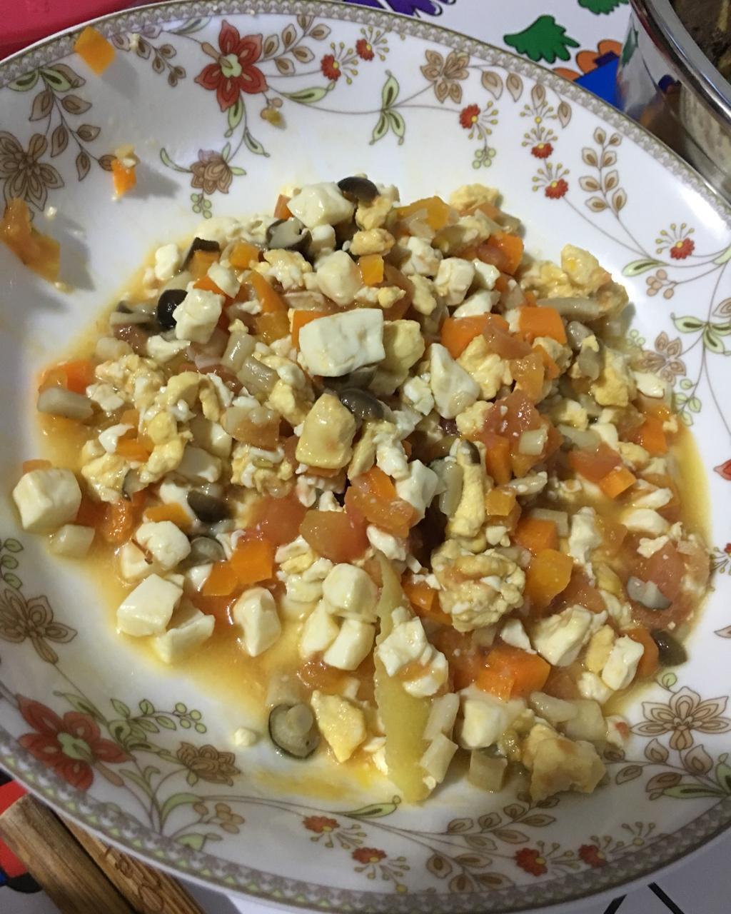 鸡蛋西红柿豆腐羹