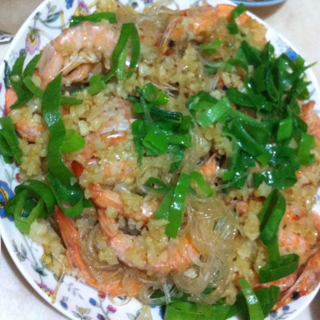 蒜蓉粉丝蒸大虾