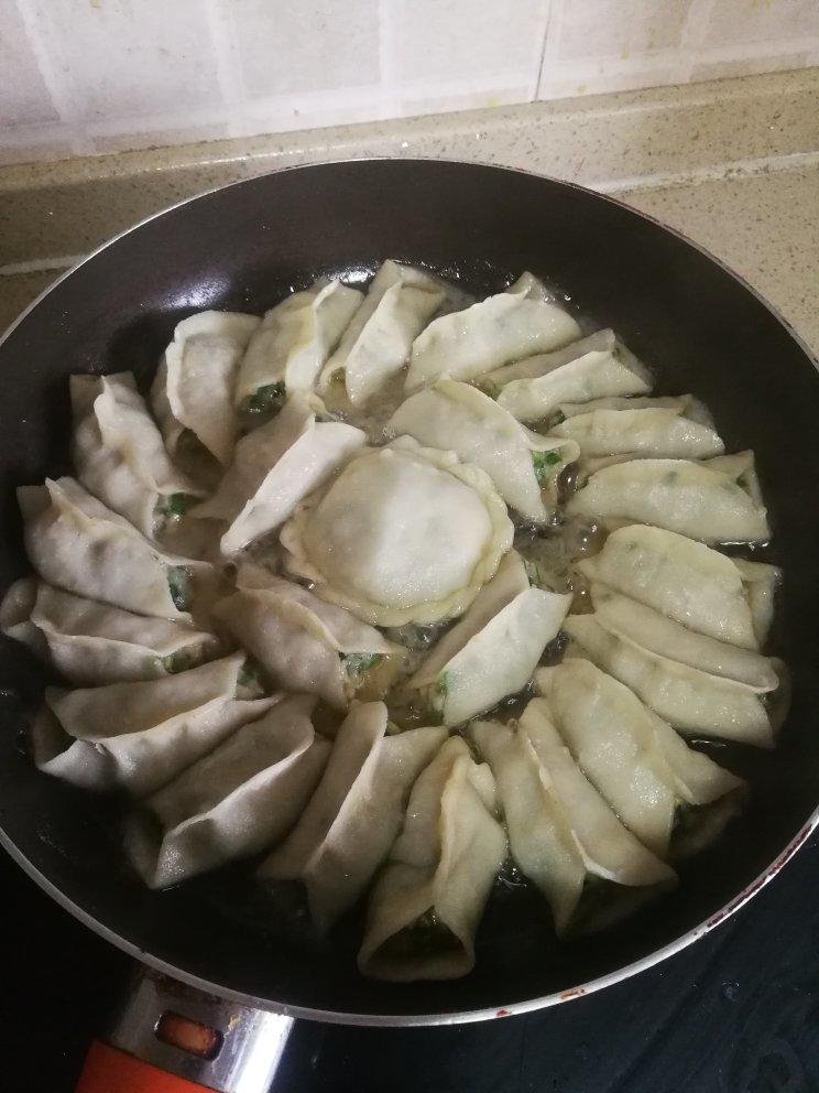 锅贴
