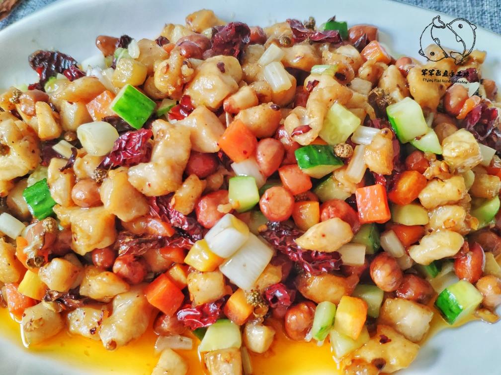 （精华版）好吃到爆的 宫保鸡丁（要点讲解）的做法