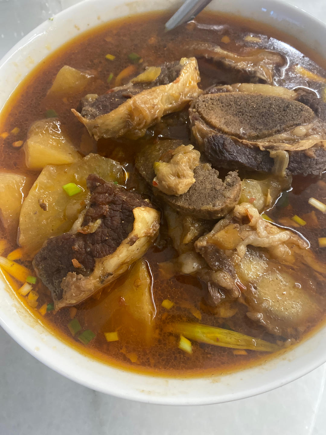 牛肋排炖胡萝卜土豆蕃茄