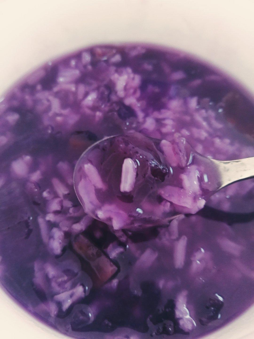 茶丸哔啾做的紫薯粥