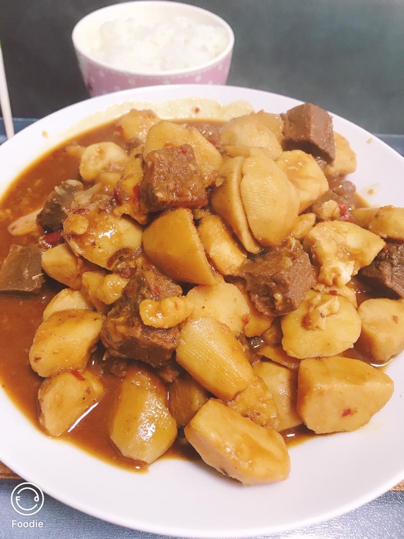 芋头烧牛肉
