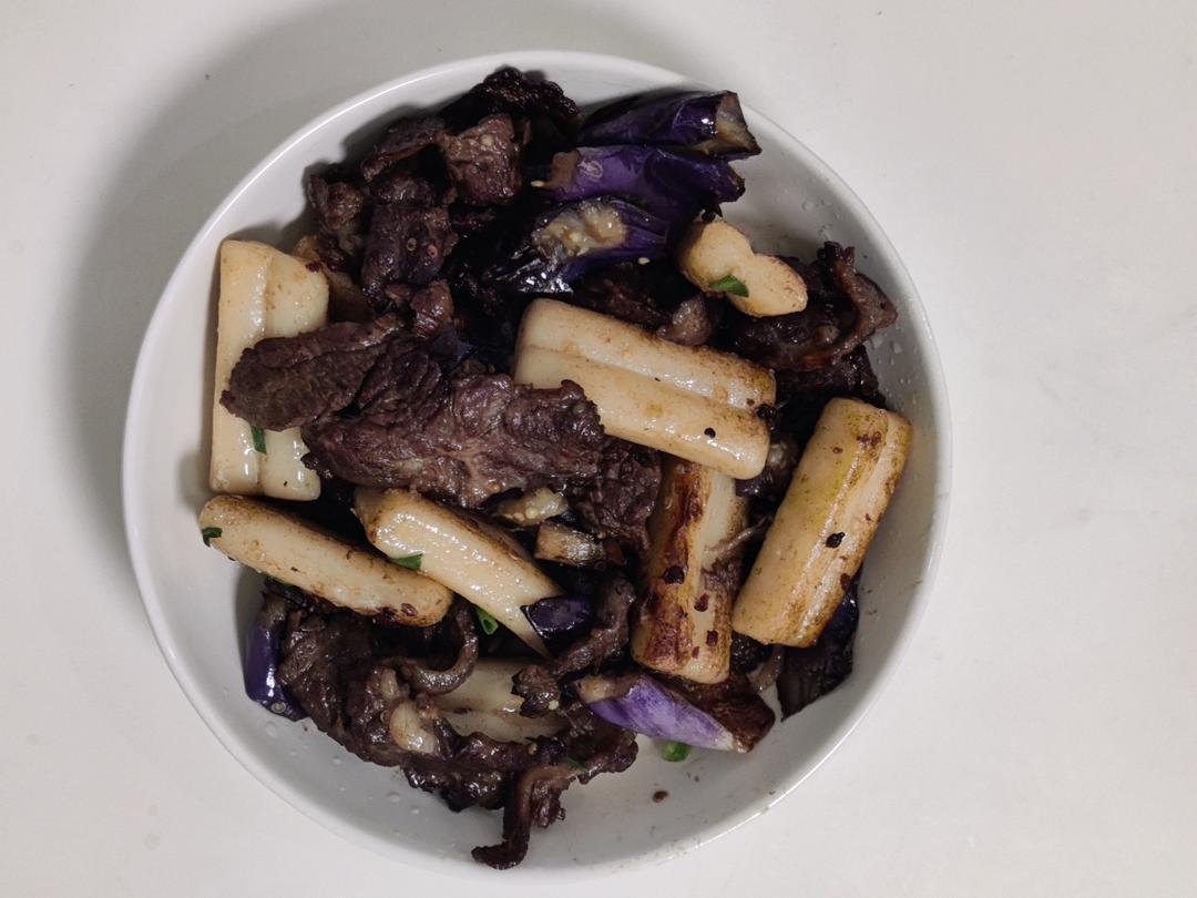 不会变黑的肉末茄子特别废饭