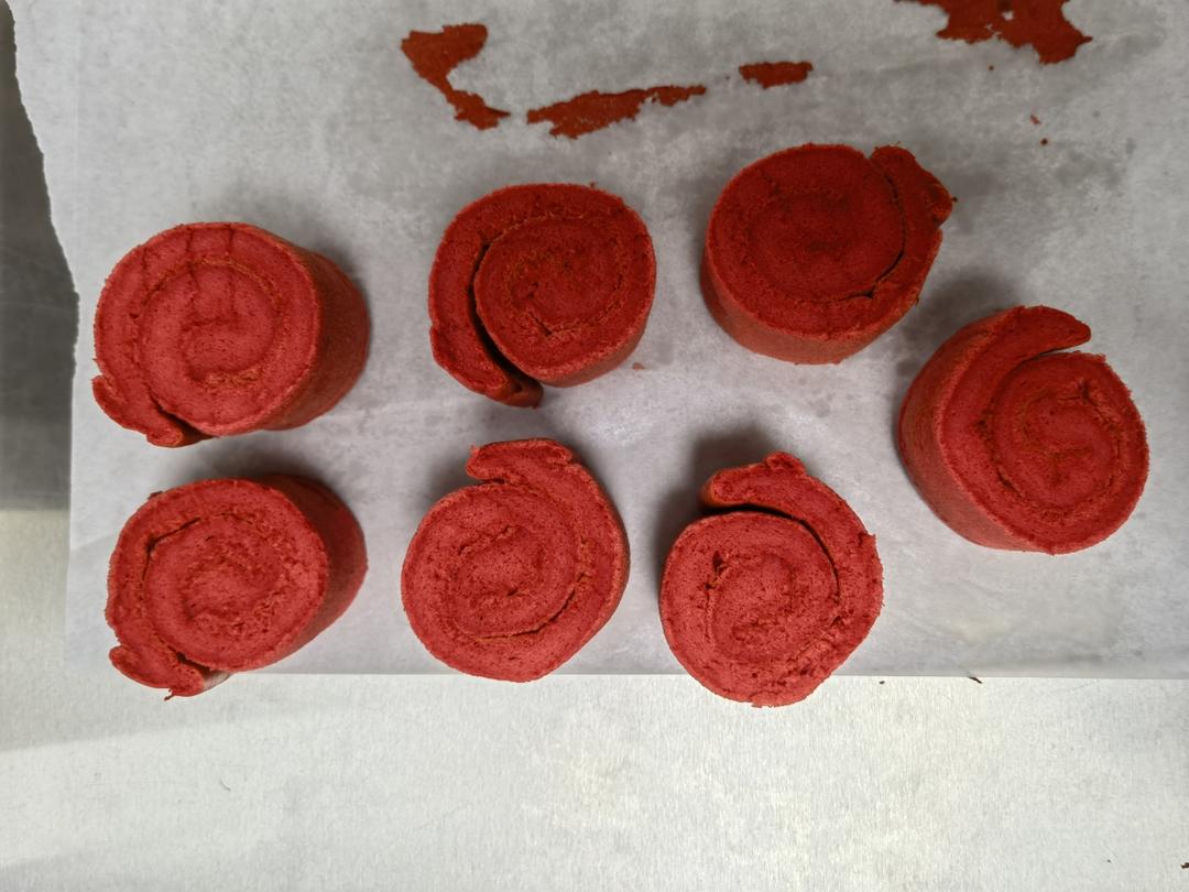 红丝绒蛋糕卷一柔软细腻的毛巾面