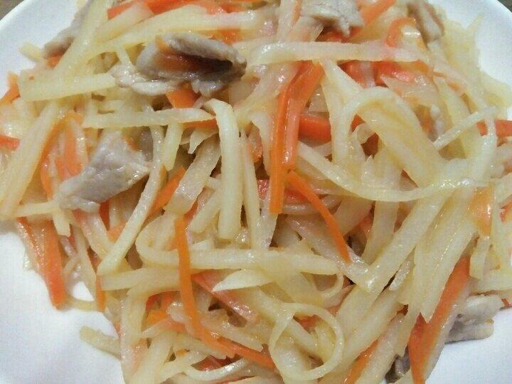 厨师长教你：“炝炒土豆丝”的家常做法，口感爽脆