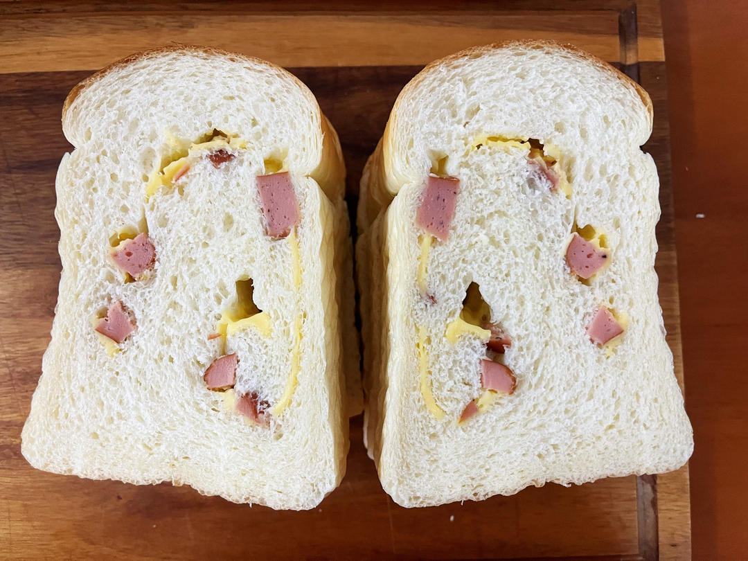 双重芝士早餐吐司