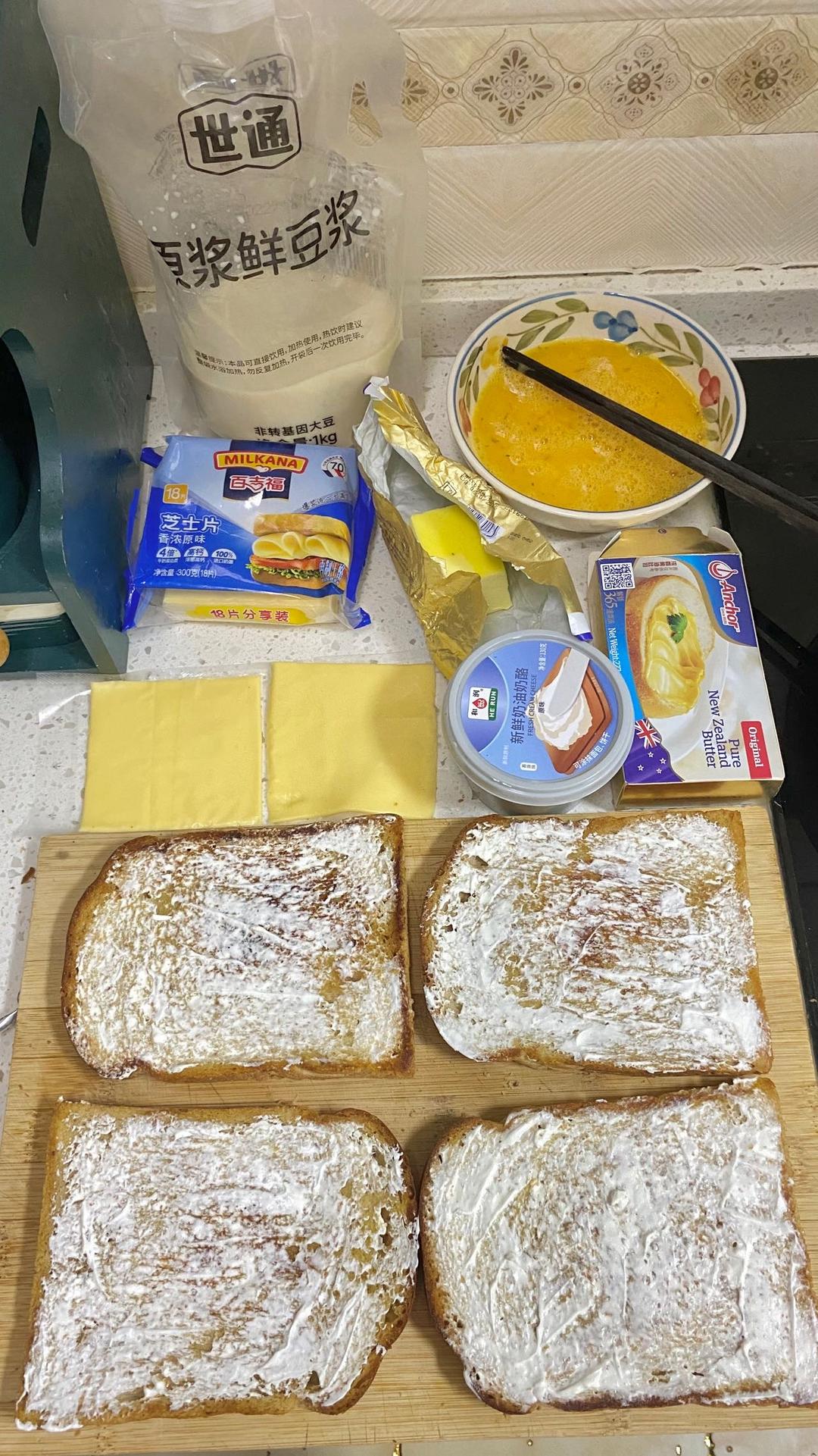 早餐三明治