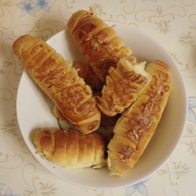 毛毛虫肉松面包