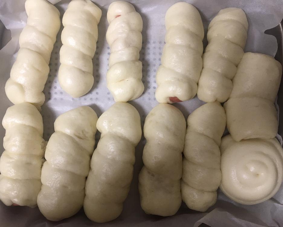 奶香香肠包子