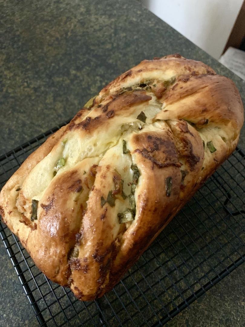 香葱肉松手撕吐司