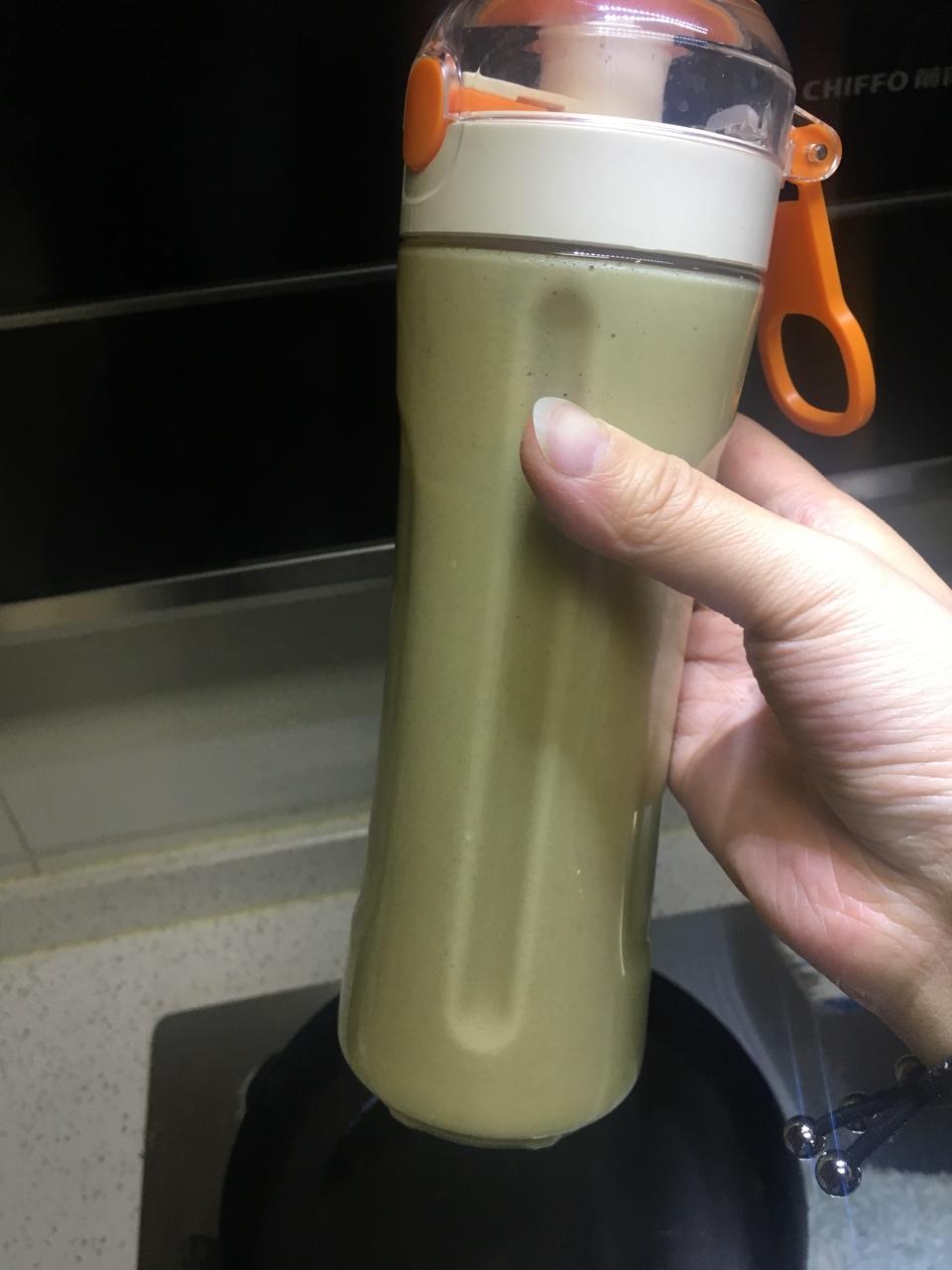 苹果牛油果奶昔