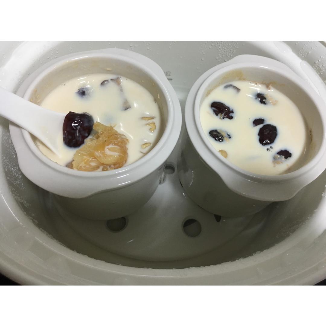 鲜奶炖花胶