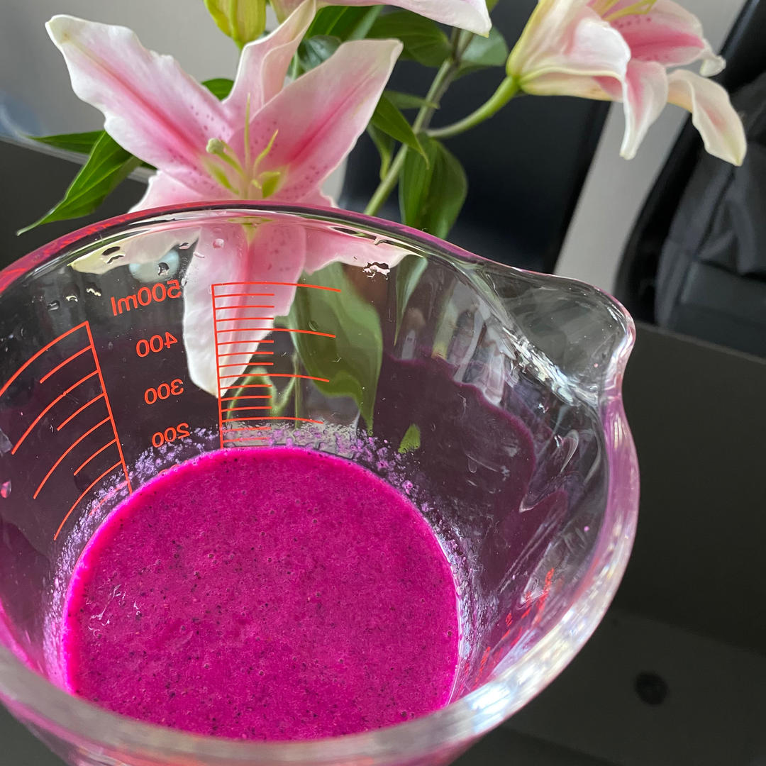 火龙果软欧包，粉嘟嘟～